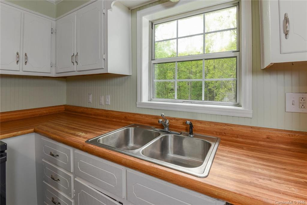 614 Emmas Grove Road - Photo 10