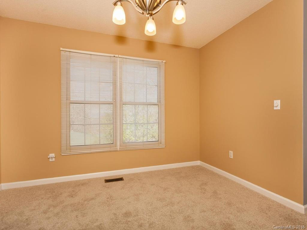 9 Williams Street - Photo 4