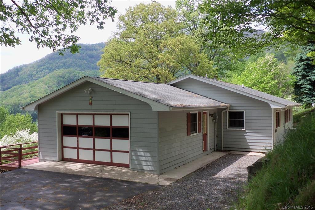 387 Highview Drive - Photo 2