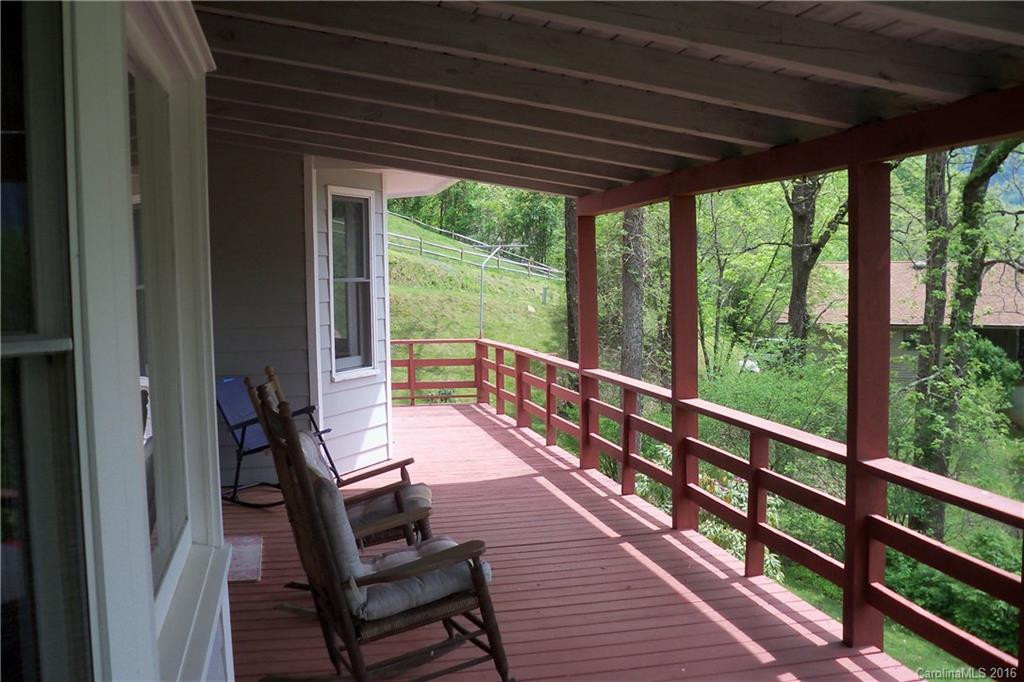 387 Highview Drive - Photo 4