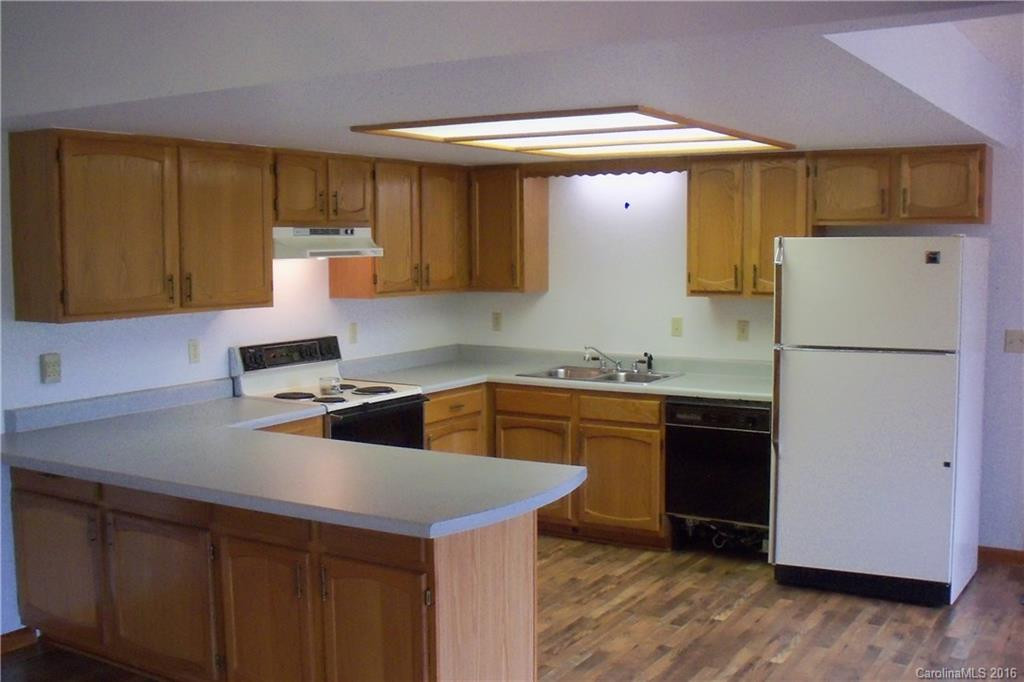 387 Highview Drive - Photo 6
