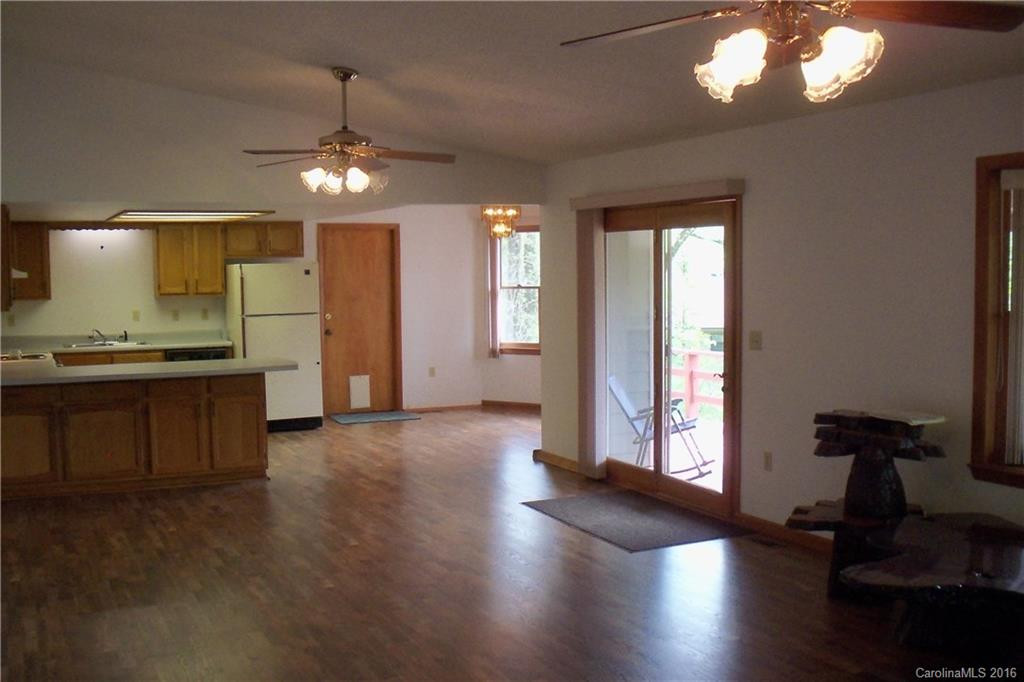 387 Highview Drive - Photo 7