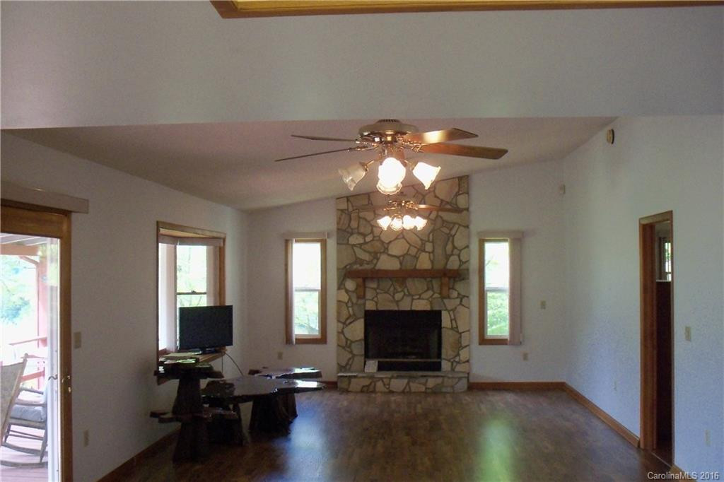 387 Highview Drive - Photo 8