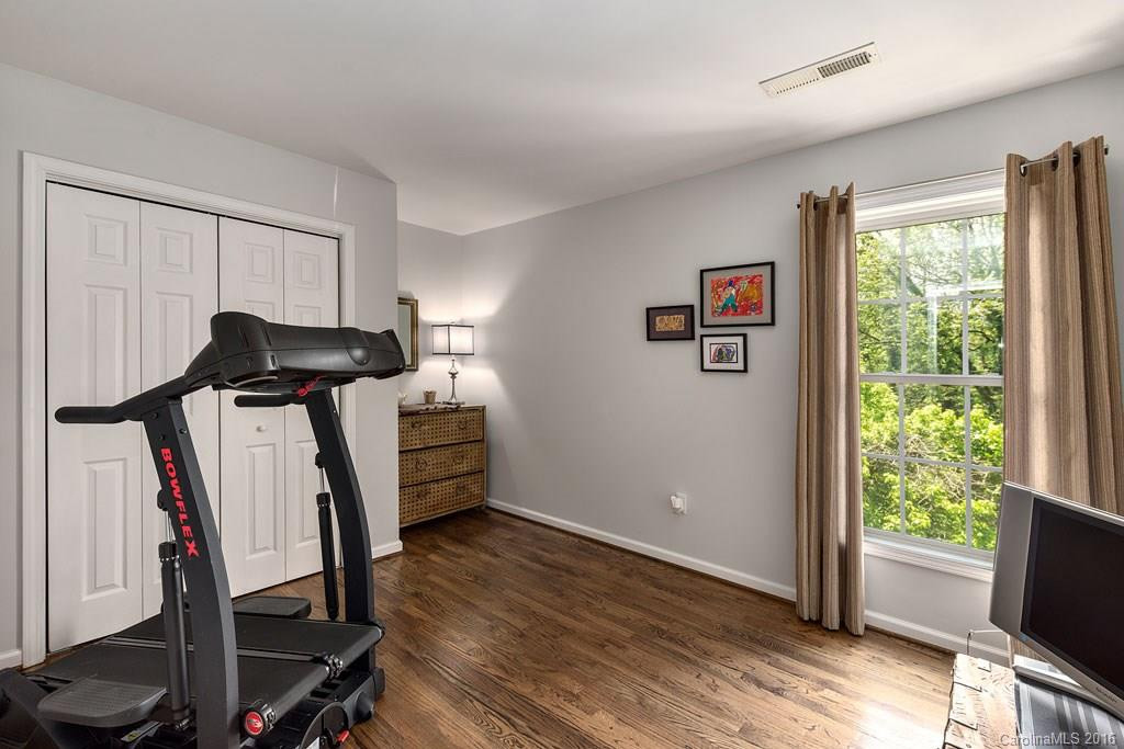 77 Saint Dunstans Circle - Photo 16