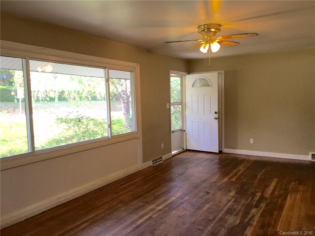 31 Oak Springs Drive - Photo 2