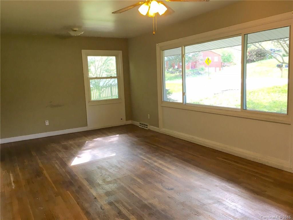 31 Oak Springs Drive - Photo 3