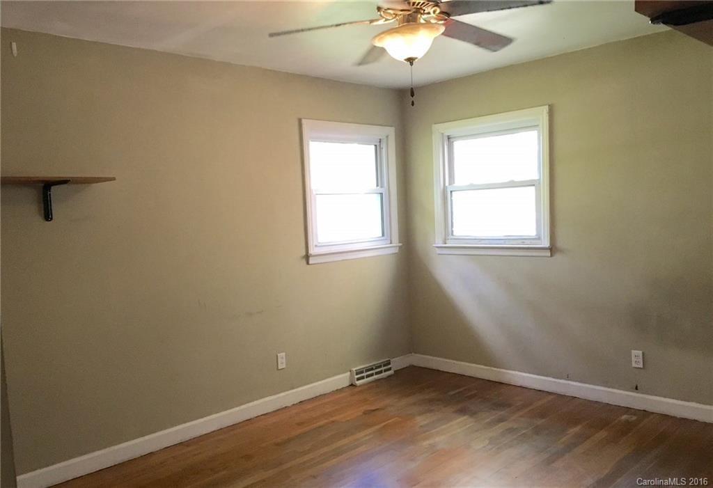 31 Oak Springs Drive - Photo 6