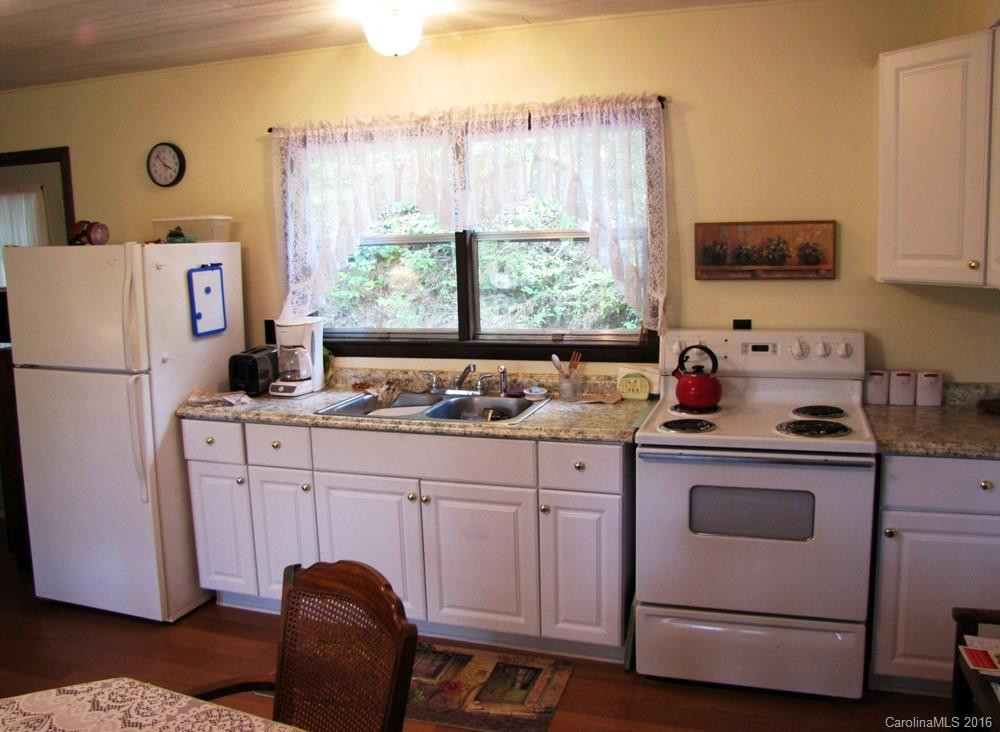 2372 Locust Grove Road - Photo 5