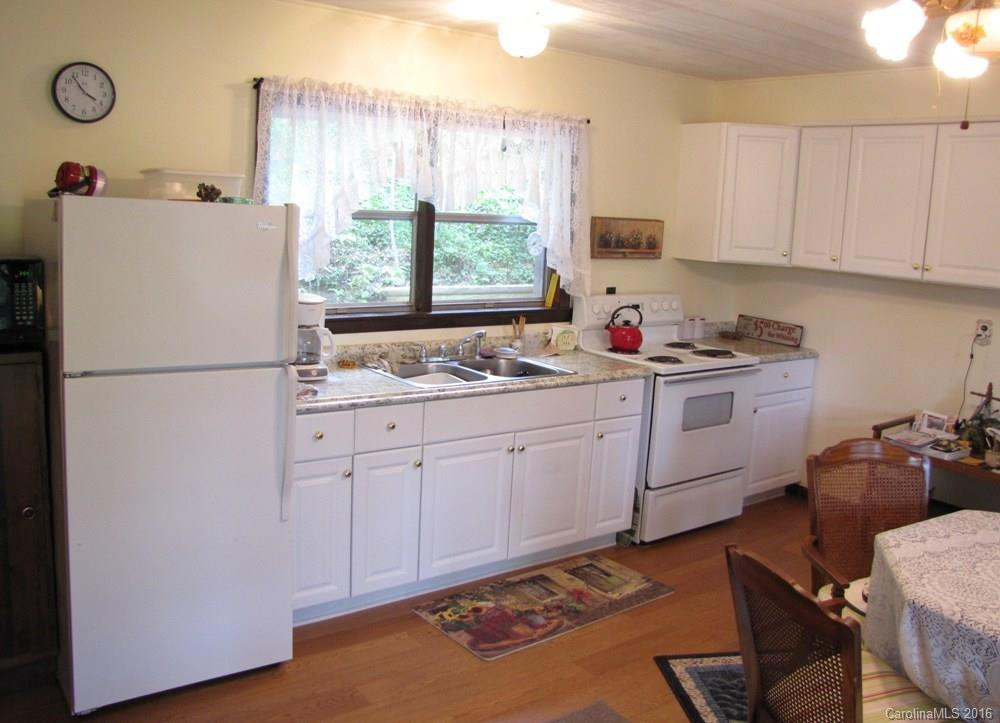 2372 Locust Grove Road - Photo 6
