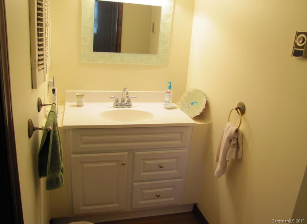 2372 Locust Grove Road - Photo 8
