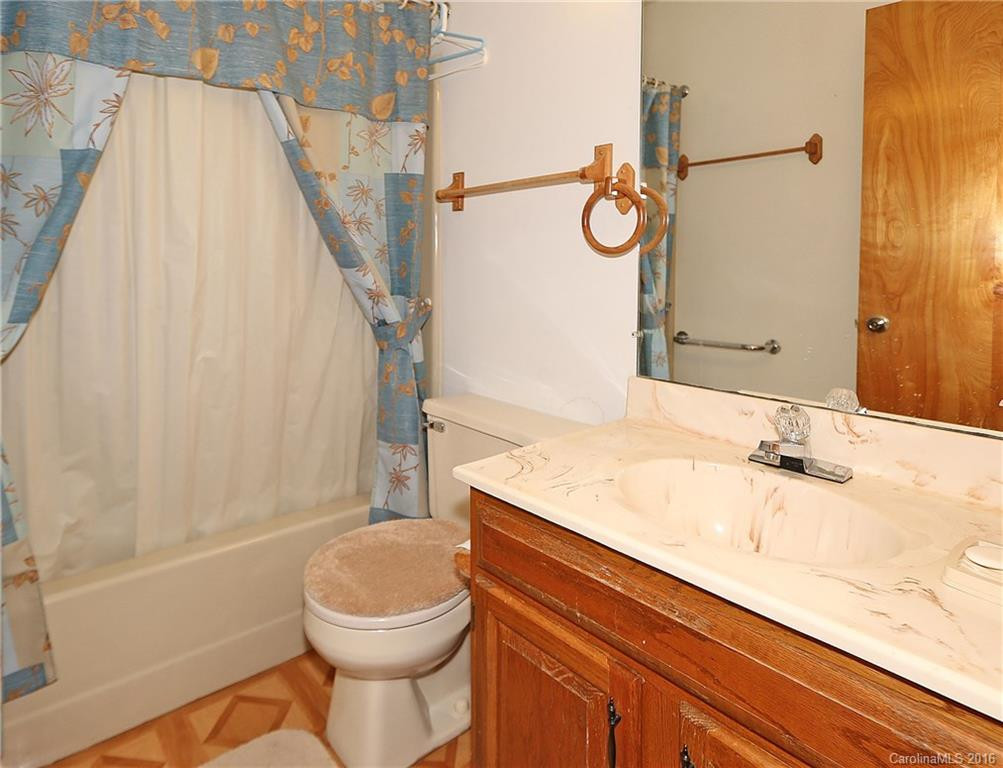 123 Midland Drive - Photo 10
