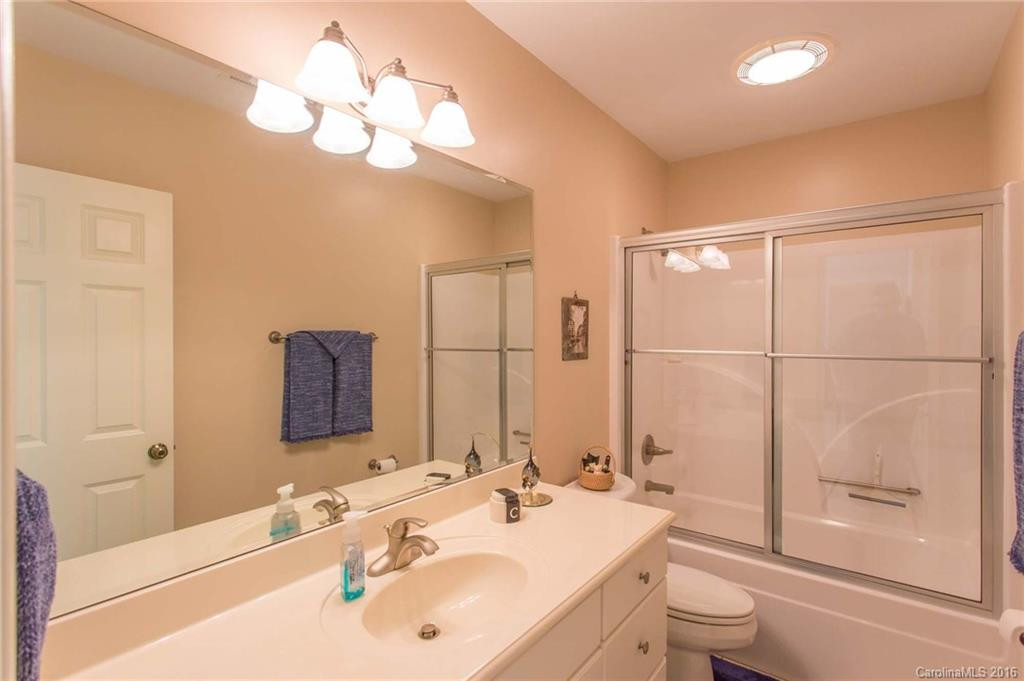 1429 Southpointe Drive - Photo 18
