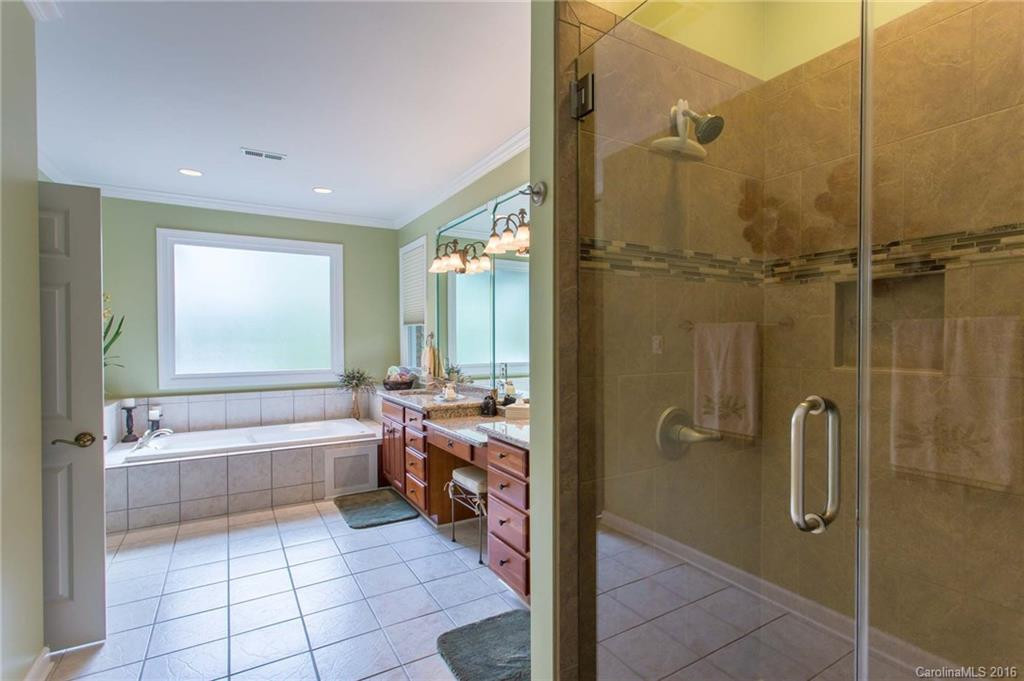 1429 Southpointe Drive - Photo 5