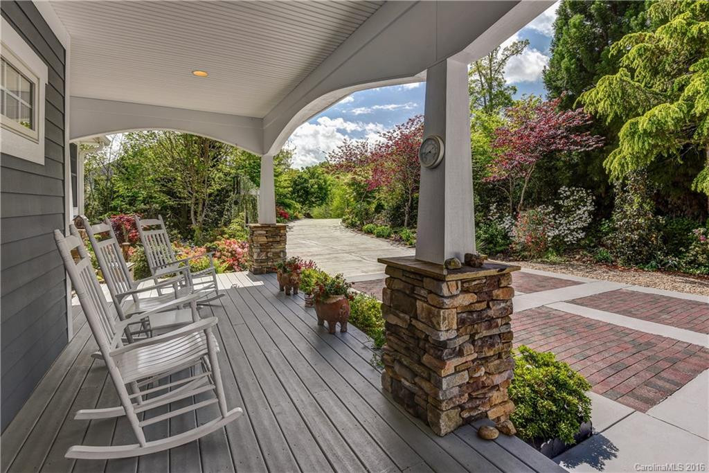 1420 Woodsong Drive - Photo 2