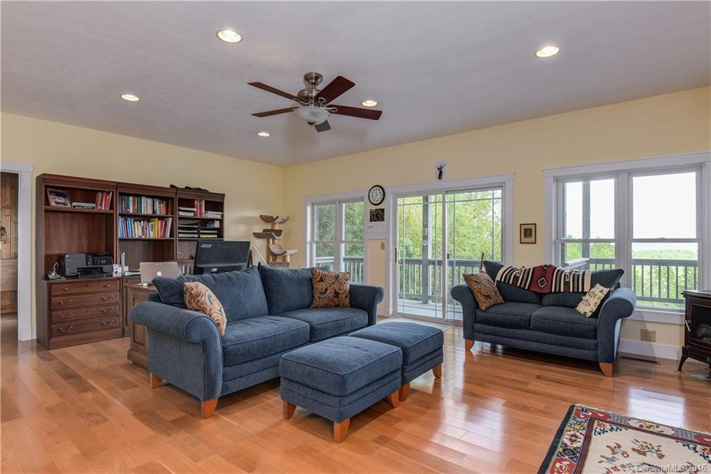 1420 Woodsong Drive - Photo 13
