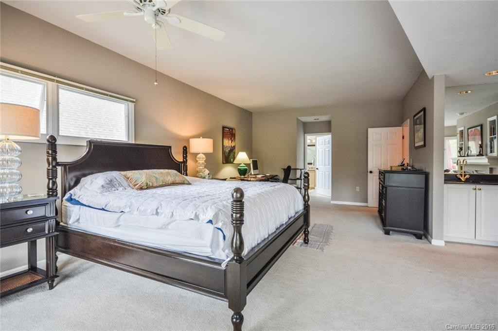 22 Highland Pointe Drive - Photo 10