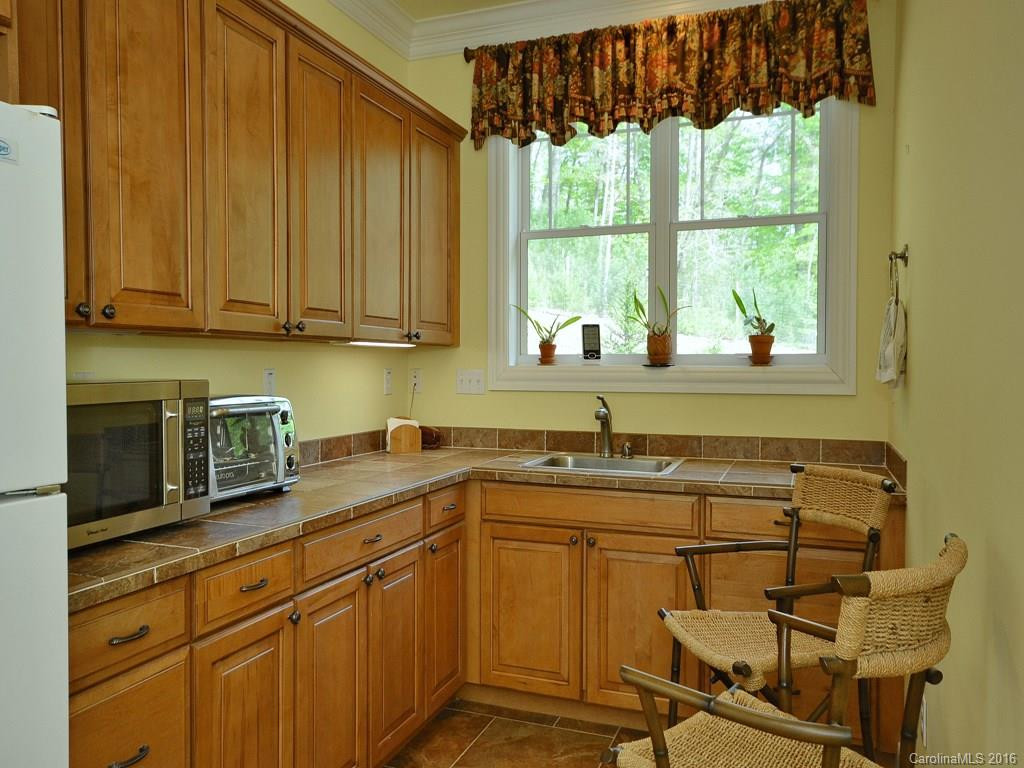 612 Brush Creek Road - Photo 4