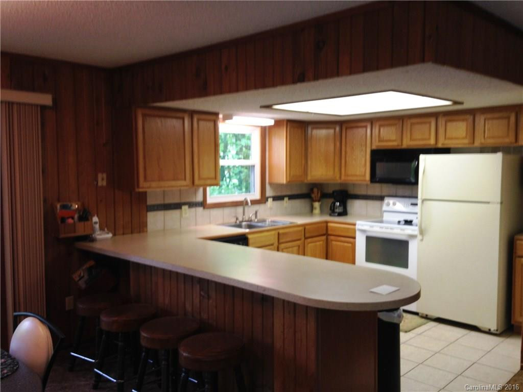 419 Old Country Road - Photo 4