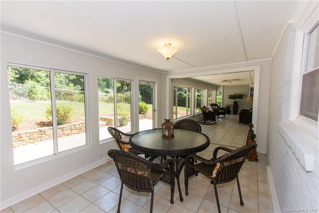 4 Oak Forest Court - Photo 12
