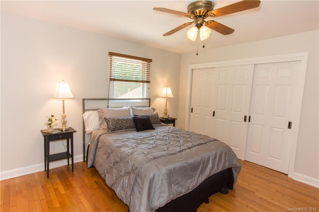 4 Oak Forest Court - Photo 16