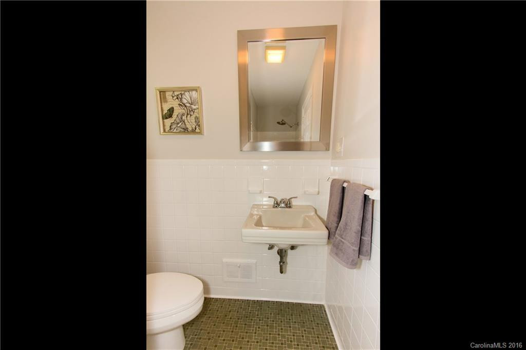 4 Oak Forest Court - Photo 17