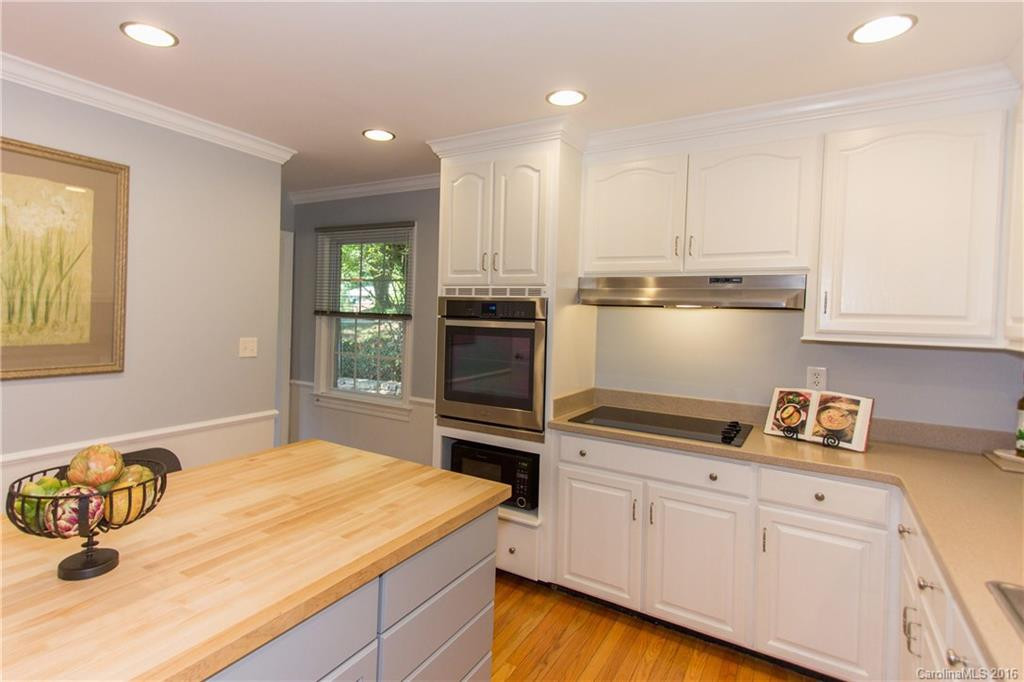 4 Oak Forest Court - Photo 8