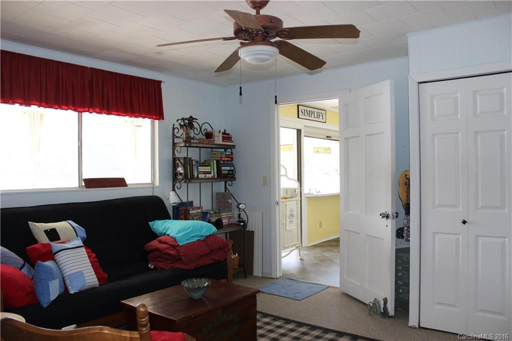 993 Lake Summit Road - Photo 11