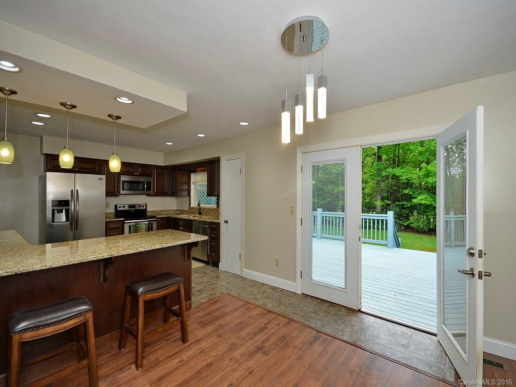 24 Cardinal Ridge Road - Photo 5