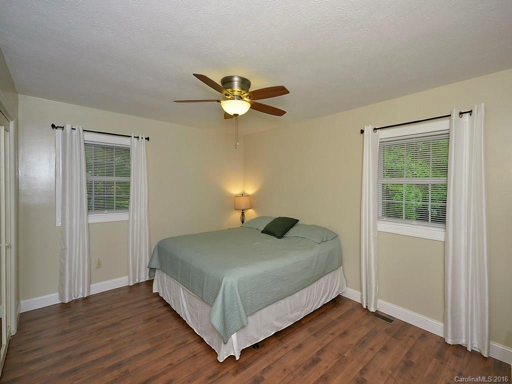 24 Cardinal Ridge Road - Photo 8