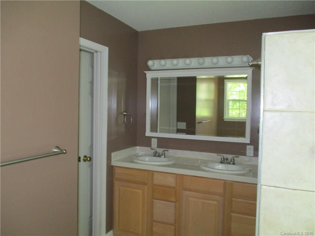 118 Canterbury Way - Photo 11