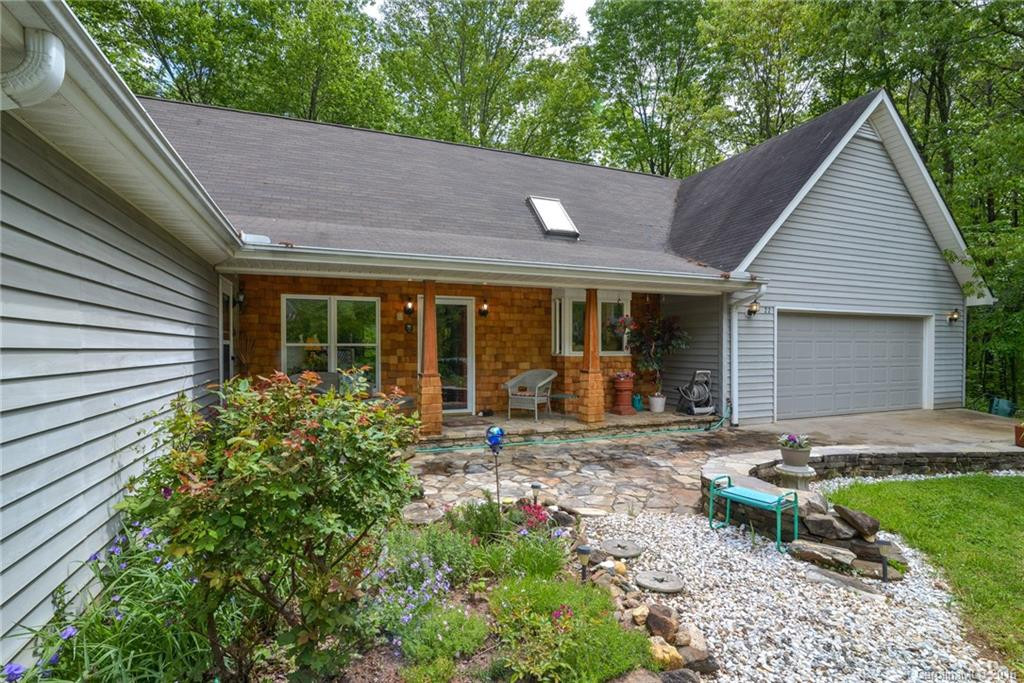 22 Cornelia Lane - Photo 2