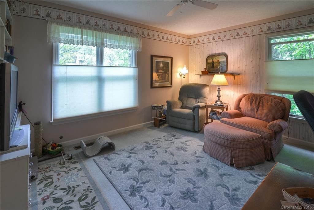 22 Cornelia Lane - Photo 20