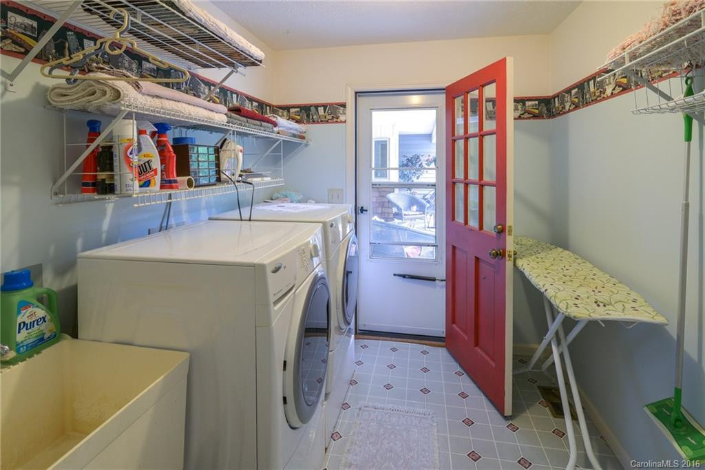 22 Cornelia Lane - Photo 21