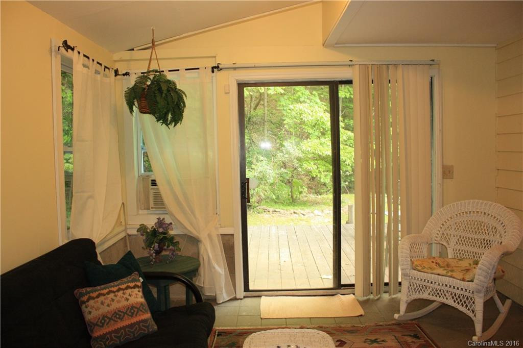 1586 Skyuka Mountain Road - Photo 11