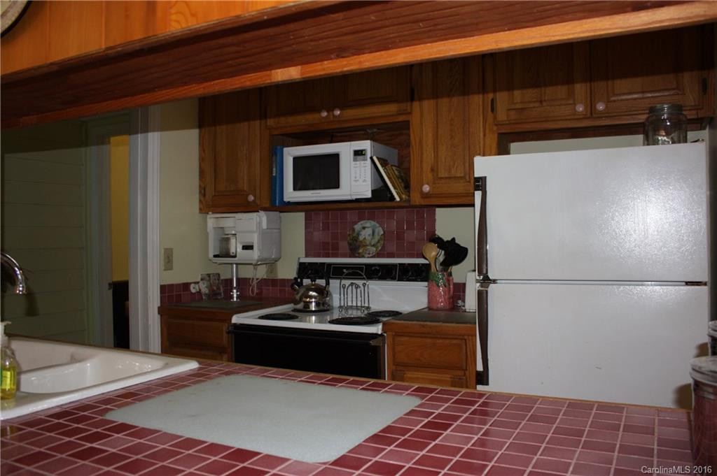 1586 Skyuka Mountain Road - Photo 5