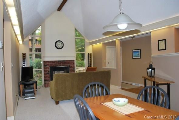 7 Maybury Court #58 - Photo 2