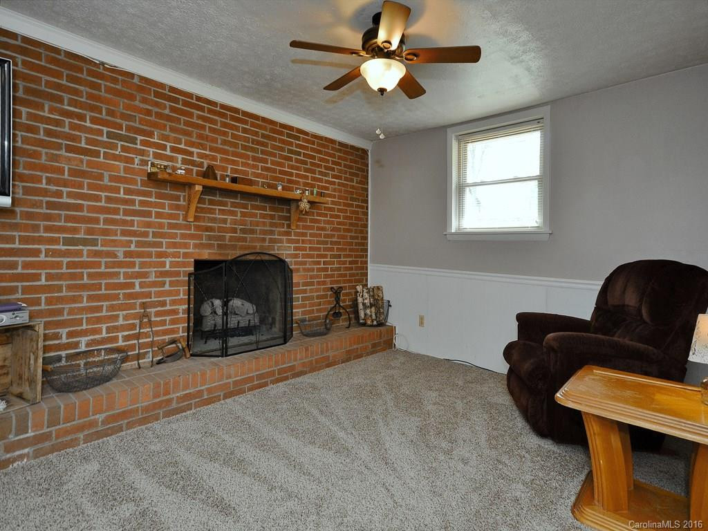 111 Anthony Drive - Photo 13