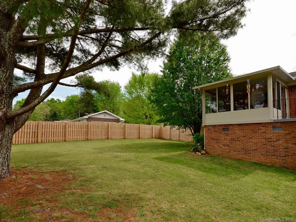 111 Anthony Drive - Photo 14