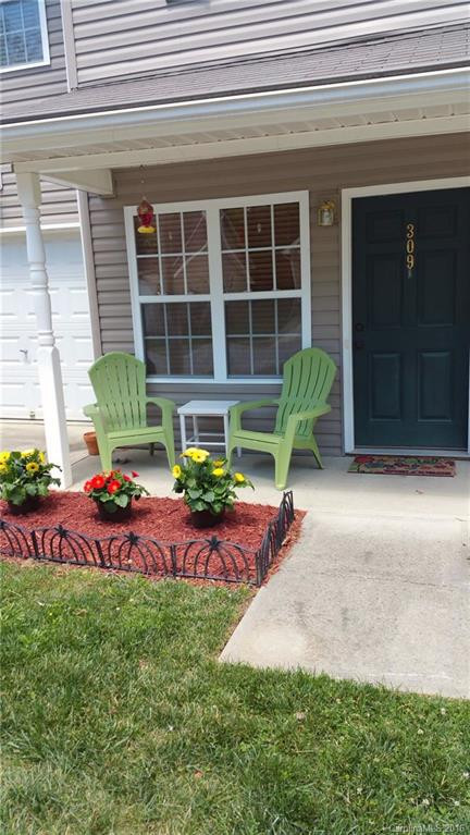 309 Wiltshire Circle #309 - Photo 3