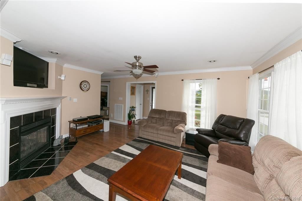 199 Lewis Creek Drive - Photo 4