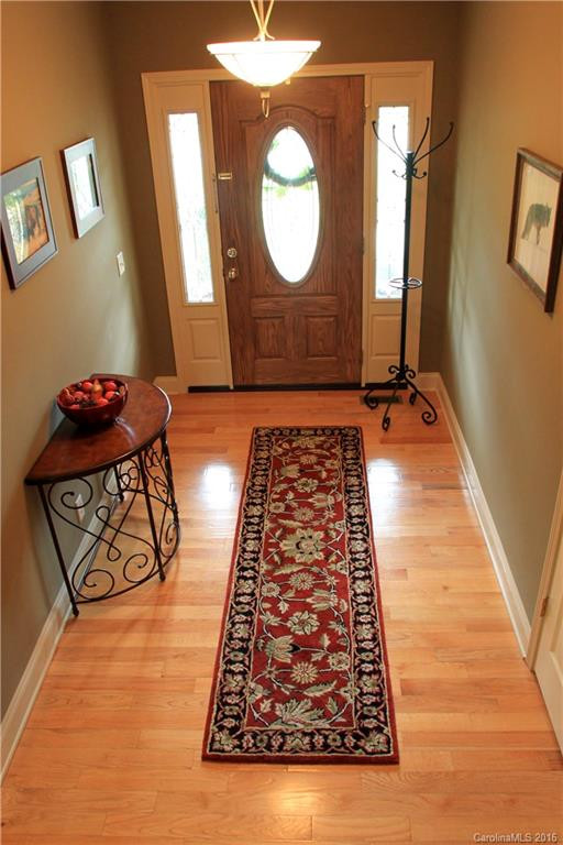 232 Rivercrest Boulevard - Photo 2