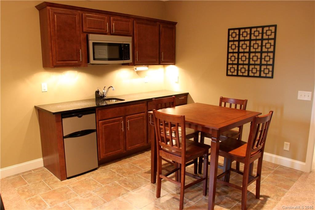 232 Rivercrest Boulevard - Photo 9