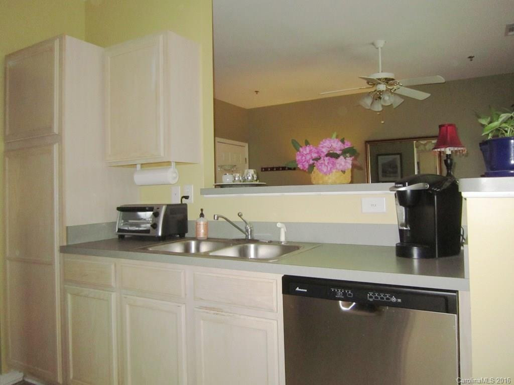 64 Clingman Avenue #205 - Photo 8