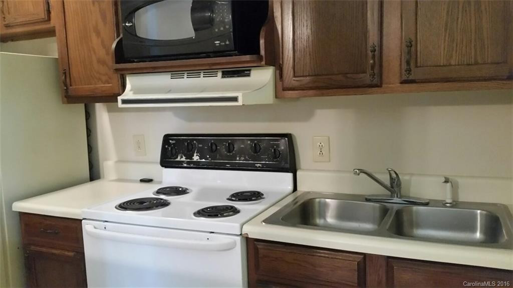 421 & 423 Hillside Drive #421 - Photo 3