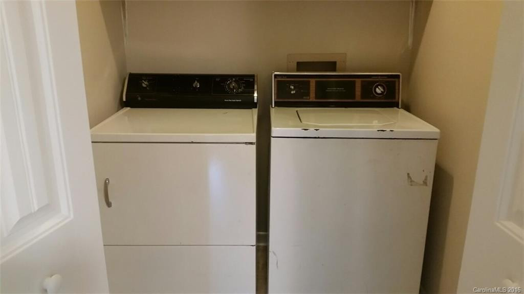 421 & 423 Hillside Drive #421 - Photo 7