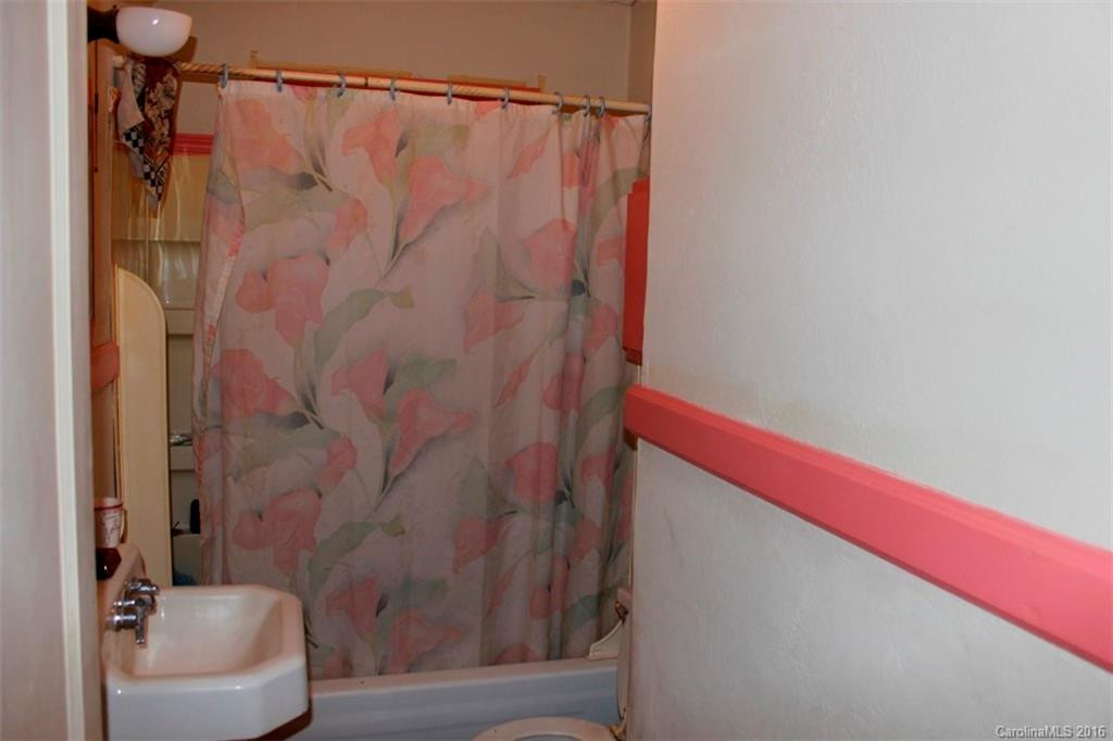 112 Beverly Avenue #7-11 - Photo 16