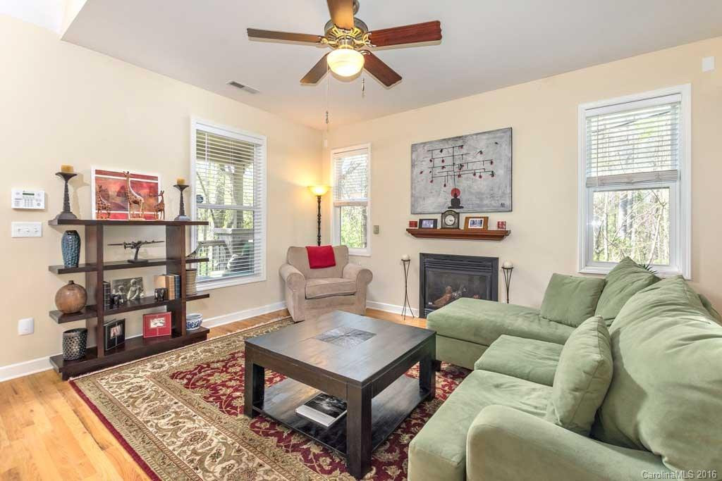 25 Vivian Avenue - Photo 4