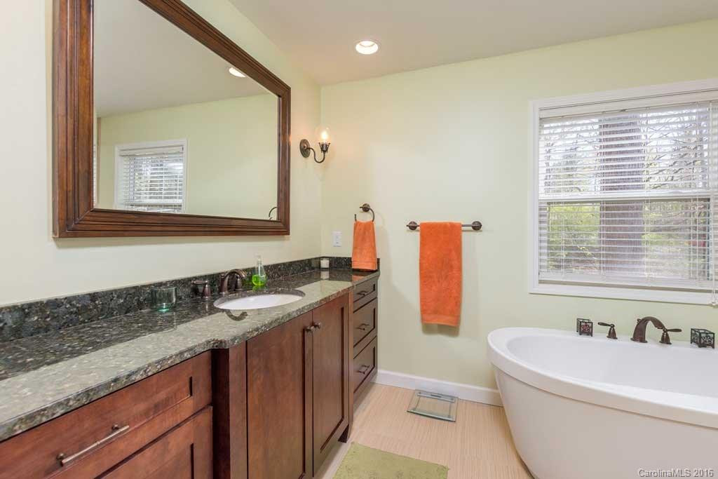25 Vivian Avenue - Photo 10