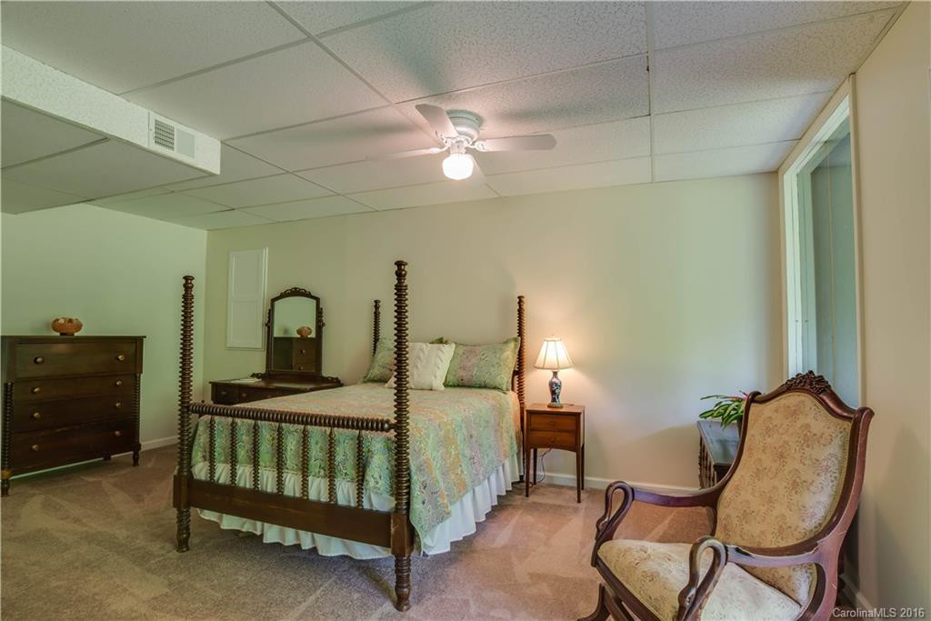 569 Autumn Lane - Photo 14