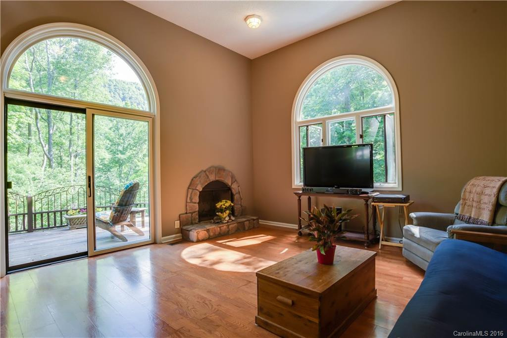 569 Autumn Lane - Photo 5